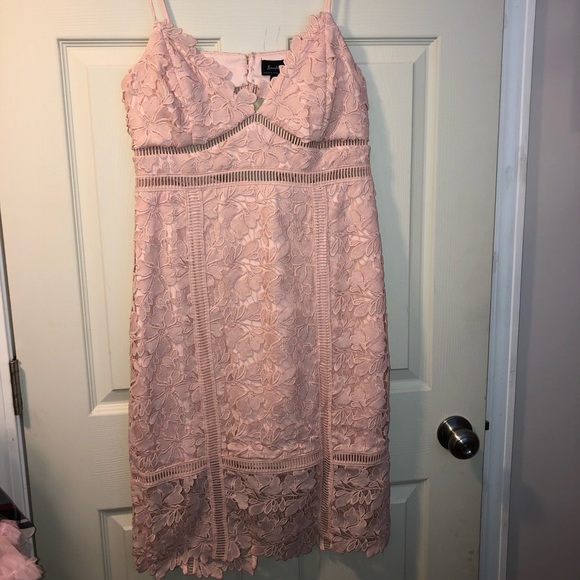 Bardot Dresses & Skirts - Woman’s lace dress